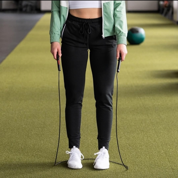 2 Joggers Bundle - Picture 13 of 13